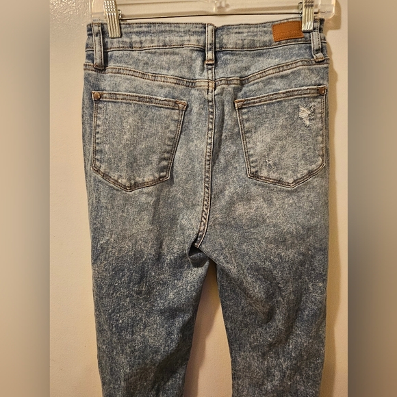 Judy Blue Jeans Blue Denim Cropped Bootcut Distressed Stretch Women's Size 7/28 - Picture 7 of 13